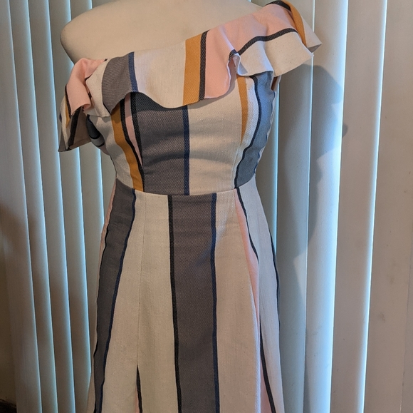 Dress - Picture 4 of 4